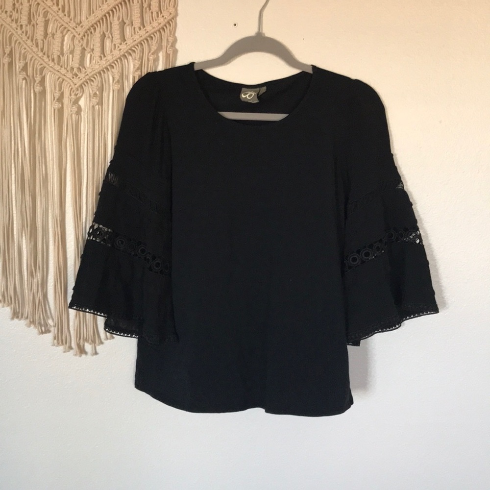 Anthropologie shirt with boho knit sleeves